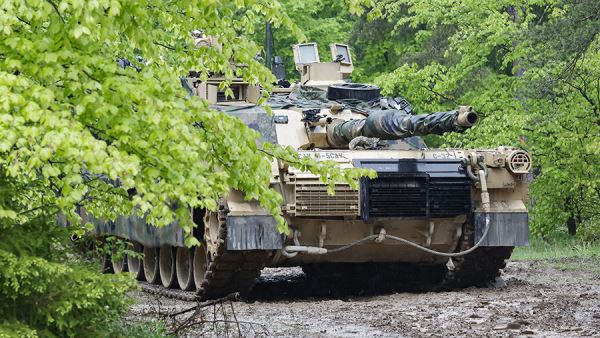 Китайский эксперт предрек разочарование Зеленского танками Abrams