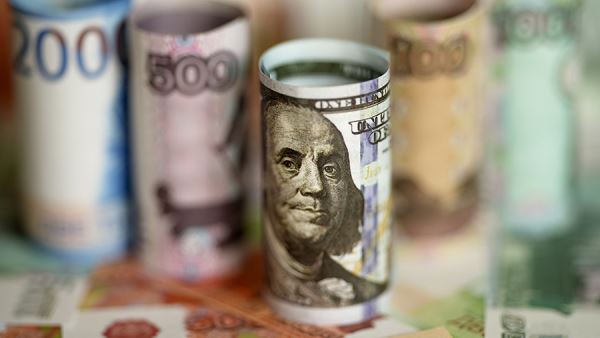 Эксперт назвал преимущество хранения средств ФНБ в иностранной валюте